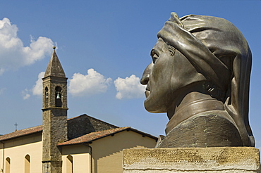 village and dante alighieri statue, poppi, italy