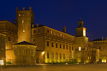 piazza dei martiri, castello dei pio, carpi, italy