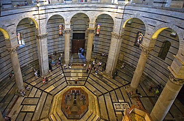 Pisa Baptistry interior, Pisa, Tuscany, Italy, Europe