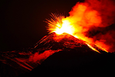 Eruption of Etna volcano, UNESCO, World Heritage Site, Sicily, Italy, Europe