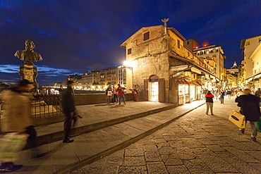 Ponte Vecchio bridge, Florence, Tuscany, Italy, Europe