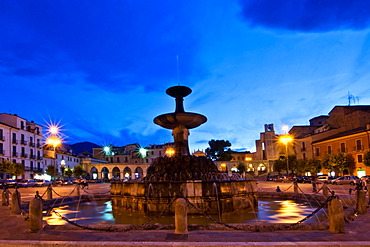 Fountain in Piazza Garibaldi square, Sulmona, L'Aquila, Abruzzo, Italy, Europe