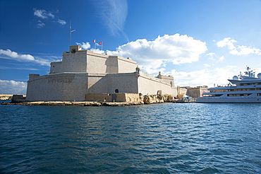 Fort Sant Angelo, Maxi Yacht; Vittoriosa (II-Birgu), Malta Island, Mediterranean Sea, Europe