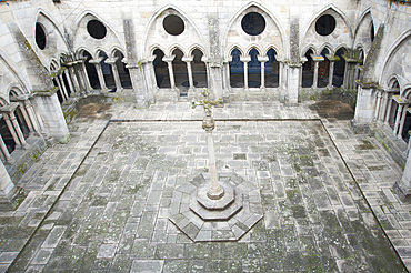 Cathedral, City Porto (Oporto) at Rio Douro. The old town is listed as UNESCO world heritage. Portugal, Europe