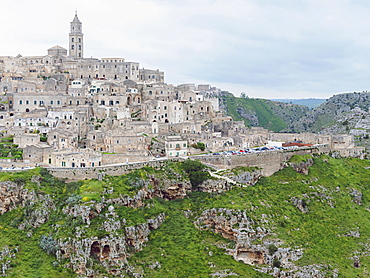 View of the ancient village of Sassi, they are composed of the Sasso Caveoso and the later Sasso Barisano, Matera, Basilicata, Italy, Europe