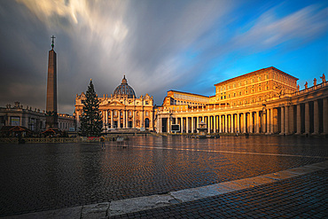 Saint Peter Square, Basilica of Saint Peter in Rome, Italy, Europe