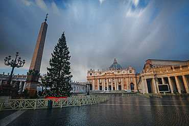 Saint Peter Square, Basilica of Saint Peter in Rome, Italy, Europe