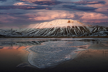 Monti Sibillini National Park, View of Pian Grande, Castelluccio di Norcia, Umbria, Italy, Europe