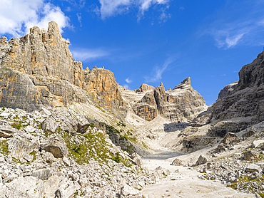 Bocca del Tuckett and Cima Sella. The Brenta Dolomites, listed as UNESCO world heritage Dolomites. Europe, Italy, Trentino, Val Rendena