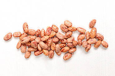 Borlotti beans are a legume rich in calcium and potassium.