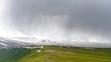 The peaks of Pik Kurumdy (6614m) at the border triangle of Kyrgyzstan, China and Tadjikistan. The Alaj valley in the Pamir Mountains, Asia, Central Asia, Kyrgyzstan