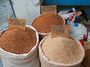 The traditional Bazaar. City Uzgen (Oesgoen, Usgen) close to the border to Uzbekistan. Asia, central Asia, Kyrgyzstan