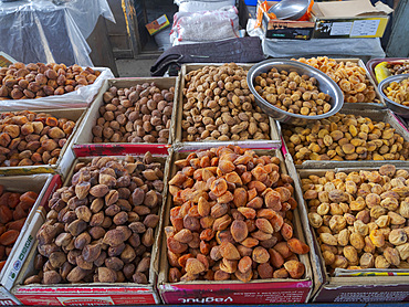 Jayma Bazaar, one of the greatest traditional markets in central asia. City Osh in the Fergana Valley close to the border to Uzbekistan. Asia, central Asia, Kyrgyzstan