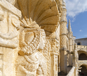 The two storied cloister, detail. Mosteiro dos Jeronimos (Jeronimos Monastery, Hieronymites Monastery) in Belem, listed as UNESCO world heritage. Lisbon (Lisboa), the capital of Portugal Europe, Southern Europe, Portugal