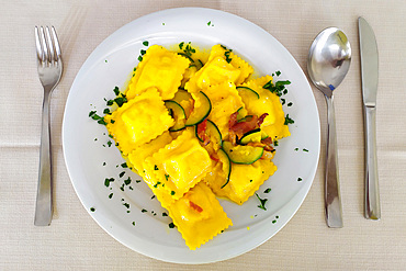 Ravioli pasta with Zucchinis, saffron and guanciale, Abruzzo, Italy, Europe