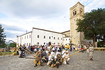 Palio of the Castles, Medieval Camp, Combat, San Severino Marche, Marche, Italy, Europe
