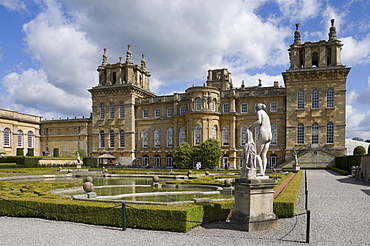 The Water Garden and garden wing, Blenheim Palace, Oxfordshire, England, United Kingdom, Europe