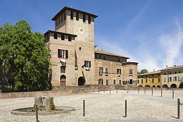 The 15th century moated castle at Fontanellato, Emilia-Romagna, Italy, Europe