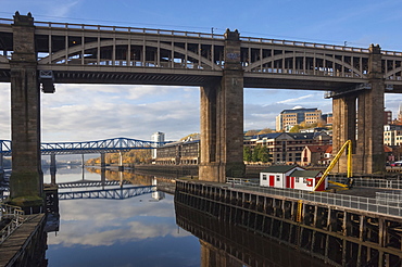 High Level Bridge, designed by Robert Stevenson in 1847, finished in 1849, structure of wrought Iron, railway and road bridge across the River Tyne, Redheugh Bridge beyond, Tyne and Wear, England, United Kingdom, Europe