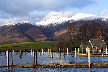 Lake Derwentwater and Skiddaw, Keswick, Lake District National Park, Cumbria, England, United Kingdom, Europe