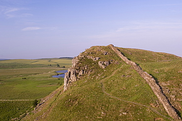 Roman Wall to east at Craglough, Hadrian's Wall, UNESCO World Heritage Site, Nothumberland, England, United Kingdom, Europe