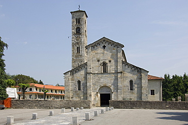 12th century Chiesa Parrochiale, contains fragments of ancient frescoes, above Lake Orta, Italy, Europe