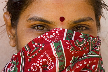 Teenage girl, Tala, Bandhavgarh National Park, Madhya Pradesh, India, Asia