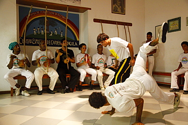 Capoeira class, Salvador (Salvador de Bahia), Bahia, Brazil, South America 