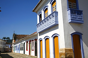 Typical colonial houses in the historic part of Paraty (Parati), Rio de Janeiro State, Brazil, South America