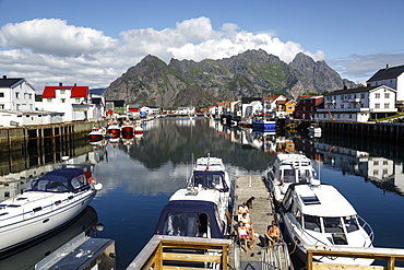 Henningsvaer village, Lofoten Islands, Arctic, Norway, Scandinavia, Europe