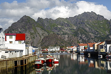 Henningsvaer village, Lofoten Islands, Arctic, Norway, Scandinavia, Europe