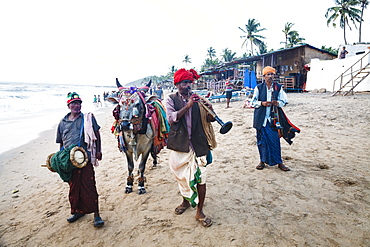 Performers on the beach, Goa, India, Asia