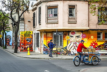 Graffiti covered wall in Barrio Yungay neighbourhood, Santiago, Chile, South America