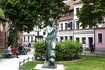 Street scene at Nikolaiviertel (Nicholas' Quarter), Berlin, Germany, Europe