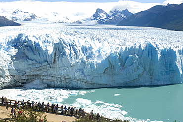 Perito Moreno Glacier, Parque Nacional de los Glaciares, UNESCO World Heritage Site, Patagonia, Argentina, South America