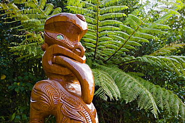 Maori wood carving, Ships Cove, Marlborough Sounds, South Island, New Zealand, Pacific