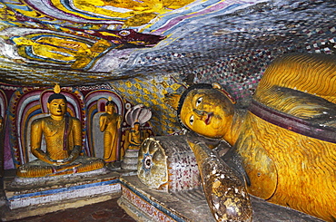 Buddha statues, Dambulla Cave Temple, UNESCO World Heritage Site, Dambulla, Sri Lanka, Asia