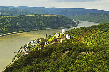 Sterrenberg Castle and River Rhine, Rhineland-Palatinate, Germany, Europe