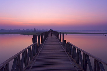 U Bein's Bridge, at 1.2km long the world's longest teak bridge, across Thaungthaman Lake, Amarapura, Myanmar (Burma), Asia