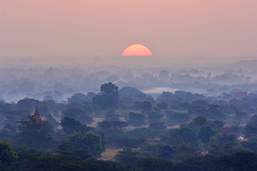 Sunrise, Bagan (Pagan), Myanmar (Burma), Asia