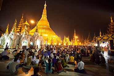 Shwedagon Pagoda, Yangon (Rangoon), Myanmar (Burma), Asia