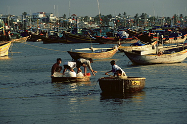 Woven skiffs, Mui Ne, Vietnam, Indochina, Southeast Asia, Asia