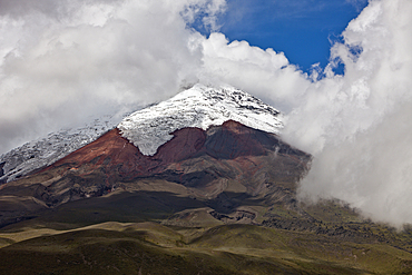 Cotopaxi volcano, Cotopaxi National Park, Ecuador