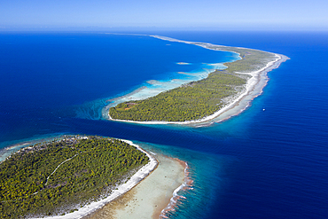 Almonu Pass of Apataki Atoll, Tuamotu Archipel, French Polynesia