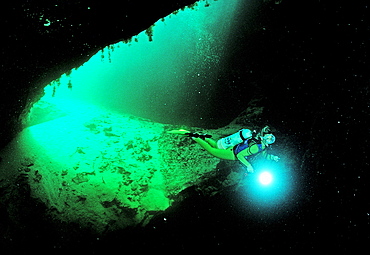 Cave diving, Scuba diver in underwater cave, Bahamas, Freshwater Blue hole