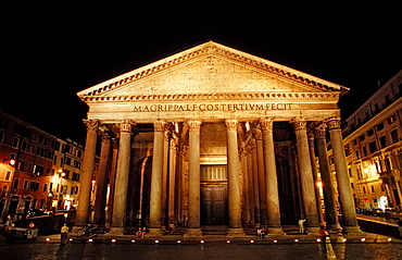 Pantheon, Italy, Rome, Piazza della Rotonda