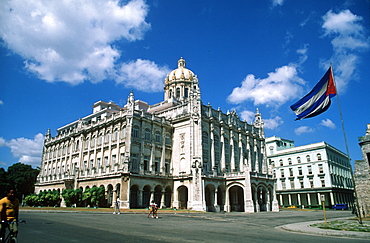 Museo de la Revolution, former presidential palace now museum with artifacts from Castro's revolution, Havana, Cuba