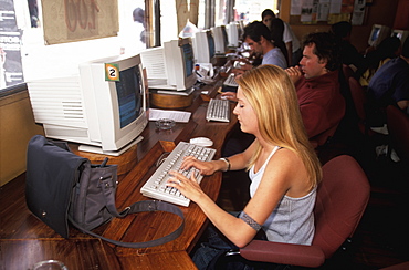 Students and travelers in the Papayanet Cyber Cafe on Avenida Juan Leon Mera in the New Town area of the city, Quito, Ecuador