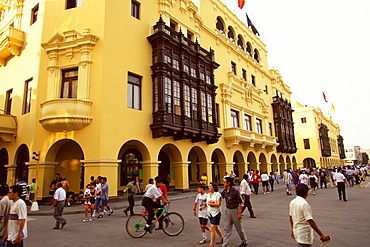 Colonial buildings with traditional wooden balconies on Jiron de la Union, a pedestrian shopping street just off the Plaza de Armas, Colonial Architecture, Lima, Peru