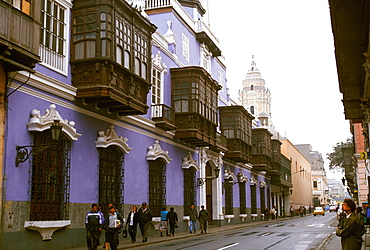 Casa de Osambela, an 18thc mansion, restored in 1980's with traditional wooden balconies now houses art gallery, near Plaza de Armas, Colonial Architecture, Lima, Peru